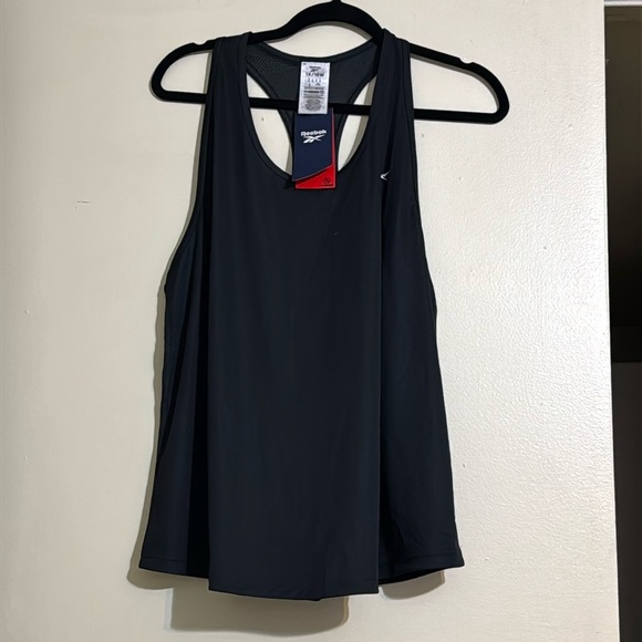 Reebok Tops - Reebok training top